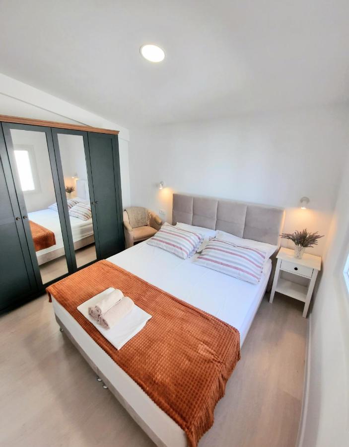 Apartment Maria Makarska Exterior photo